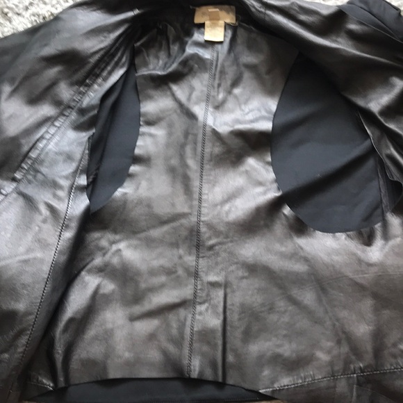 EliZabeth & James Shoulder Pad Jacket - Picture 5 of 8